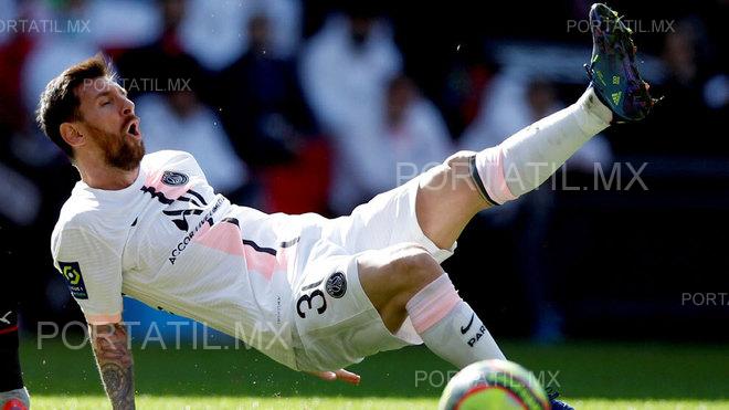Primer tropezón de Messi