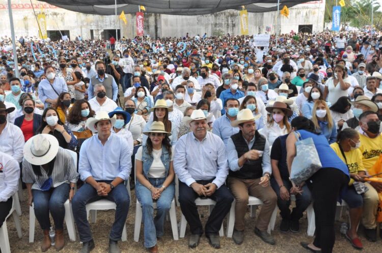 Miles de altamirenses deciden sumarse al llamado de unidad de todos por Tamaulipas