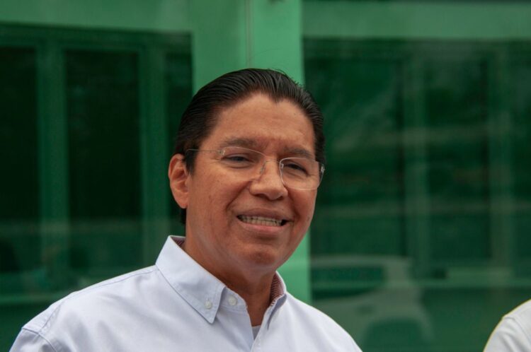 Hay que concientizar sobre la violencia económica hacia las mujeres: Rodolfo González Valderrama