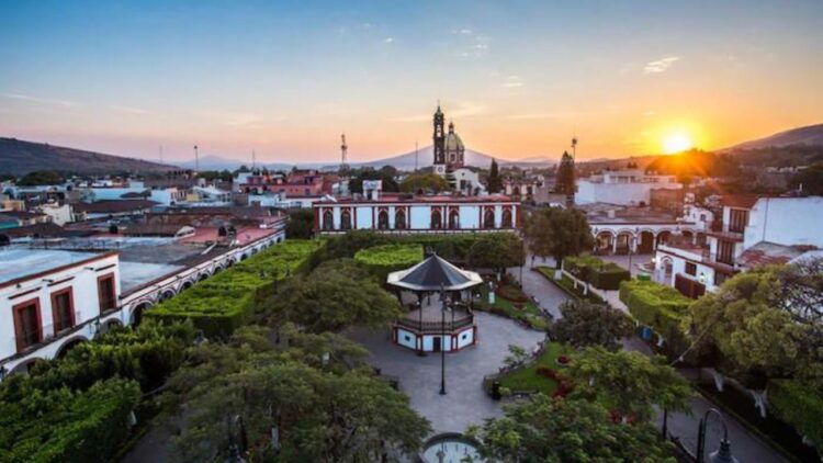 Conoce Jiquilpan de Juárez, la ciudad de las Jacarandas