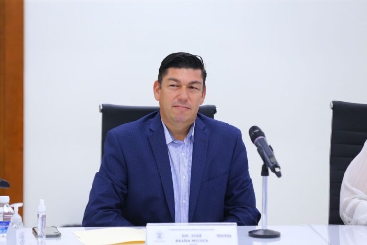 Diputado José Braña revisará datos de auditoría a Comapa Victoria