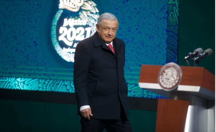 Mexicanos dan un 7.6 de calificación a AMLO