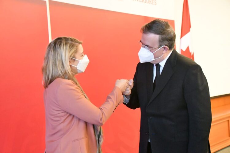 Marcelo Ebrard se reúne con canciller de Canadá