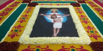 Artesano huamantleco cumple 50 años creando arte en tapetes y alfombras de aserrín