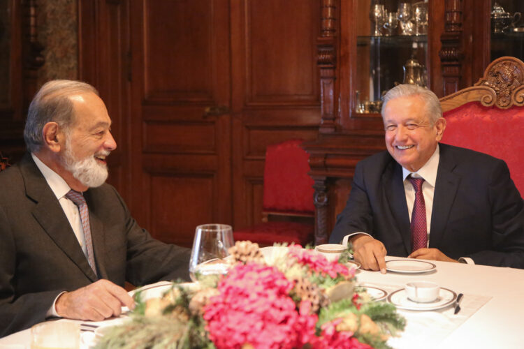 Estrechan lazos AMLO y Carlos Slim