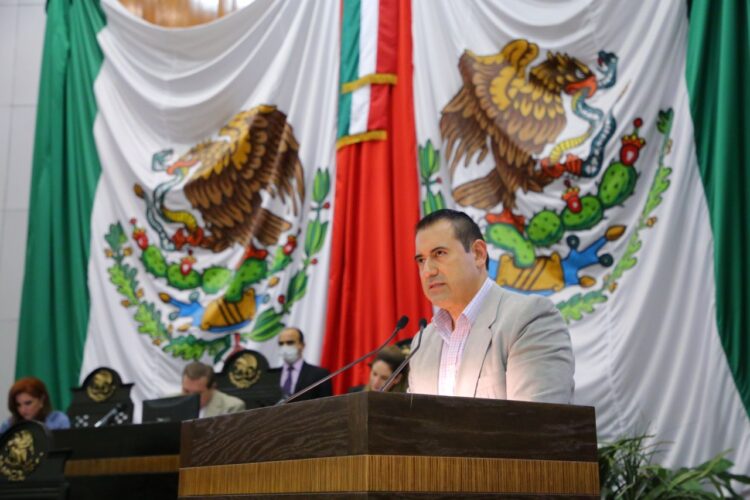 Pide el PAN a MORENA bajar salario de los diputados