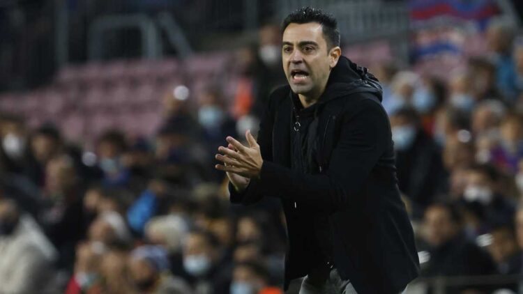 Comienza una nueva etapa en el Barcelona, asegura Xavi