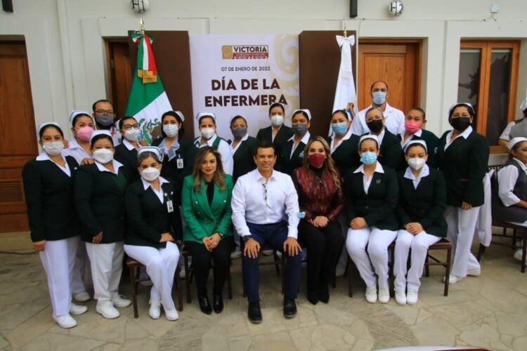 Reconoce alcalde Lalo Gattás labor de personal de enfermería