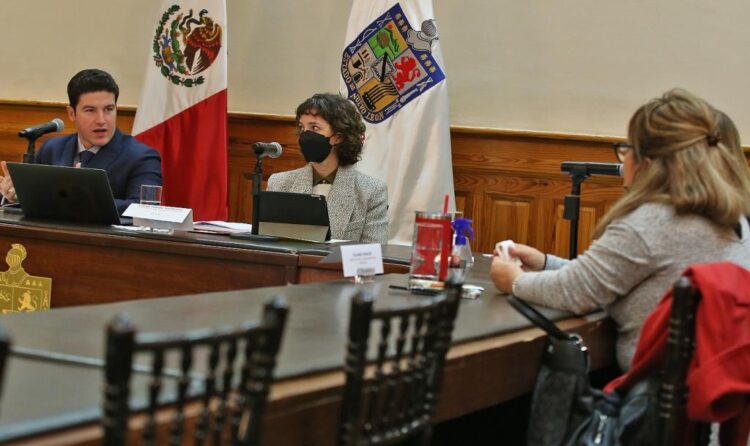 El Gobernador de Nuevo León anuncia protección para animales