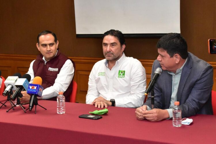 Enrique Melendez, ex líder magisterial, y el priista Raymundo Rangel, se suman a Morena y a Américo