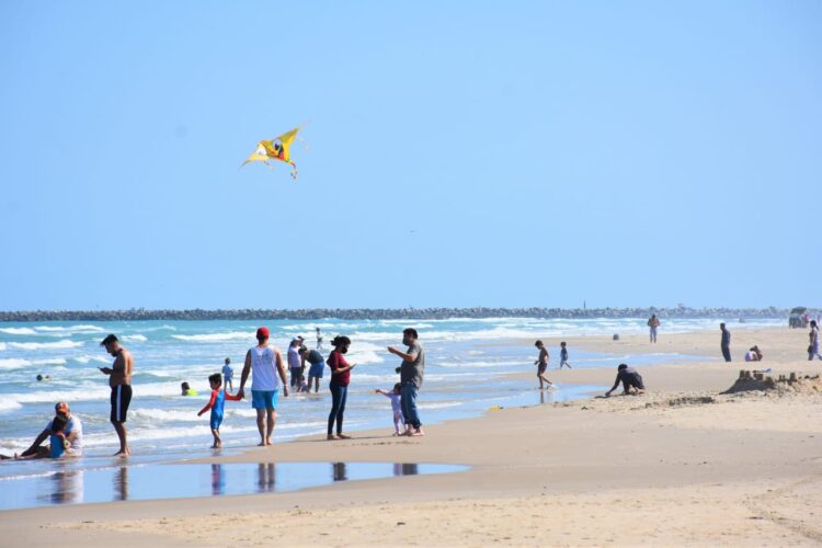 Piden beneficios económicos para habitantes de playa en Tamaulipas