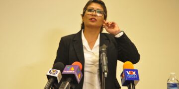 Diputada Leticia Vargas se queda entre el PAN y Morena, según le convenga