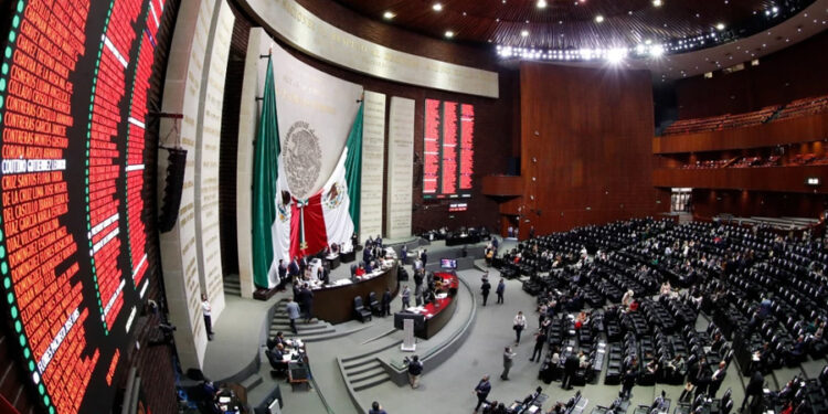 Aprueba Morena decretazo en Revocación de Mandato