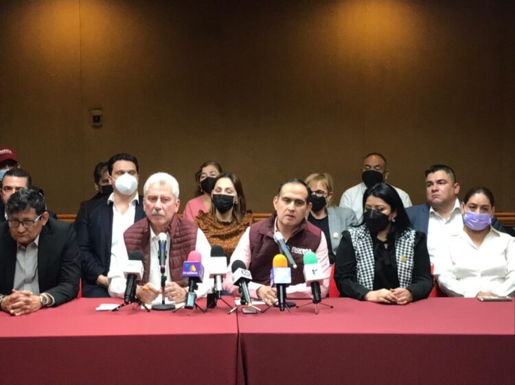 Expulsa Morena a diputadas «traicioneras»