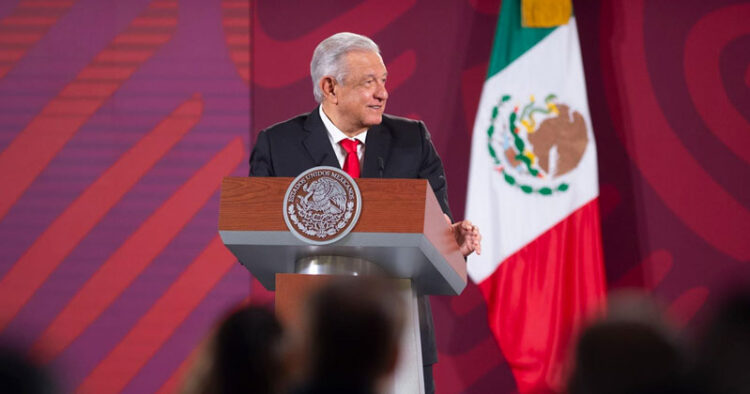 Desconocen AMLO si hay espías rusos en México