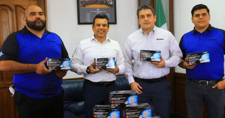 Recibe Municipio de Victoria 100 mil cubrebocas para dotar a estudiantes