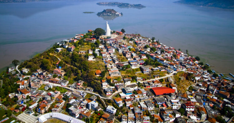 Pátzcuaro, Michoacán, “la puerta del cielo”