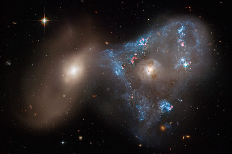Una colisión de Galaxias crea un «Triángulo Espacial»