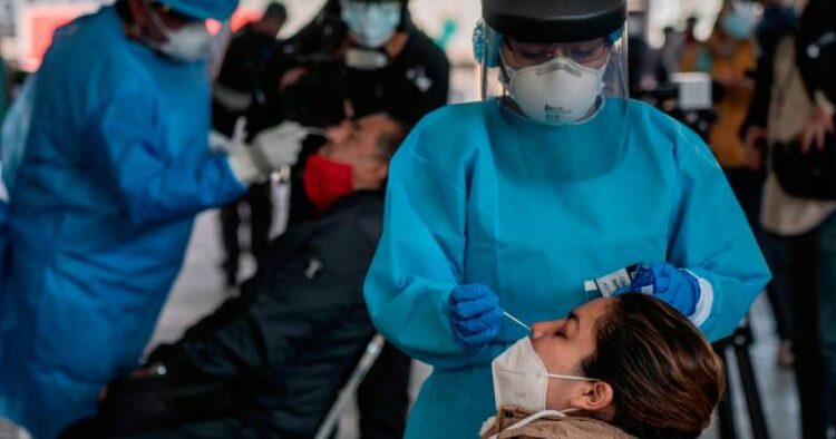 A la baja contagios y muertes por Covid-19 en México