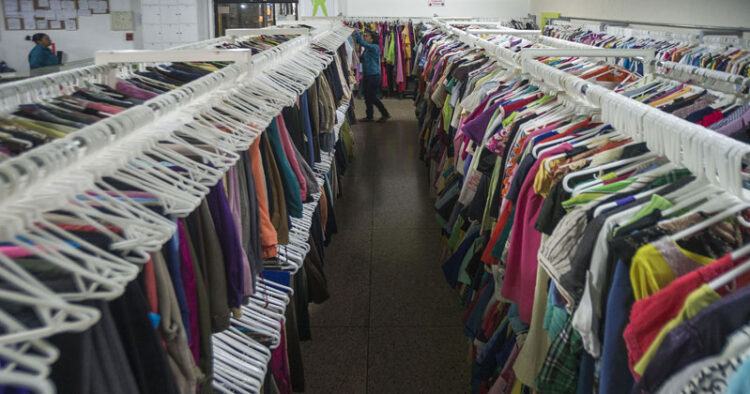Venta de ropa usada crece hasta un 200%