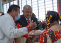 AMLO responde a críticas por la señora que vendió tlayudas en el AIFA