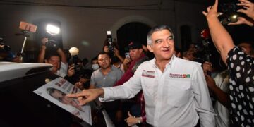 Arranca campaña Américo en Victoria; pidió castigo a corruptos