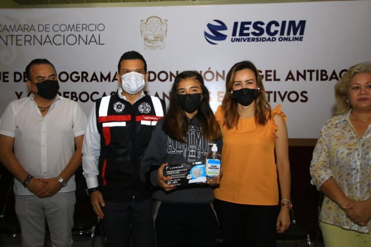 Reconoce comunidad educativa compromiso de Lalo Gattás con la salud y educación