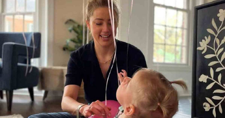 Hija de Amber Heard podría ser de Elon Musk