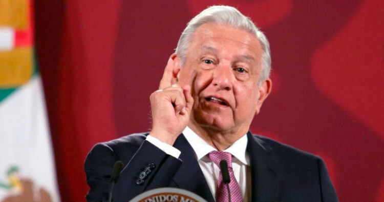 AMLO llama a diputados del PRI y PAN a rebelarse y avalar reforma eléctrica
