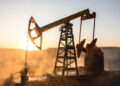 Precio del petróleo aumenta un 1.2%