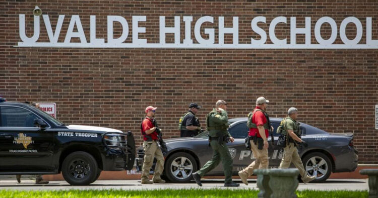 Tiroteo en una escuela primaria en Texas deja 15 muertos