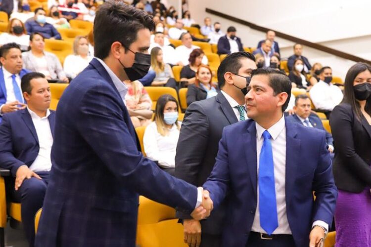 ITAIT impone 132 sanciones a alcaldes y gerentes de Comapas