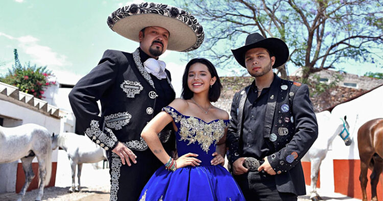 Pepe Aguilar aclara que no le molestan las criticas