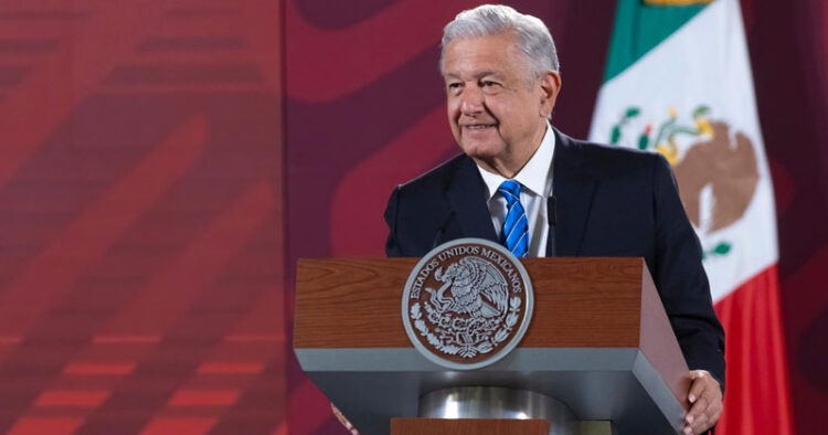 AMLO garantiza seguridad en operaciones de AIFA y AICM