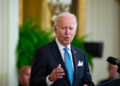 Biden anuncia que EU flexibiliza algunas sanciones a Venezuela