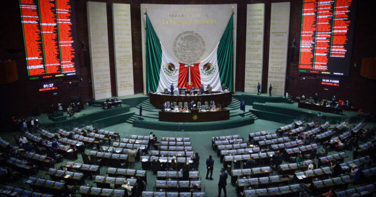 Podrían recortar a 100 ‘pluris’ en la Cámara de Diputados