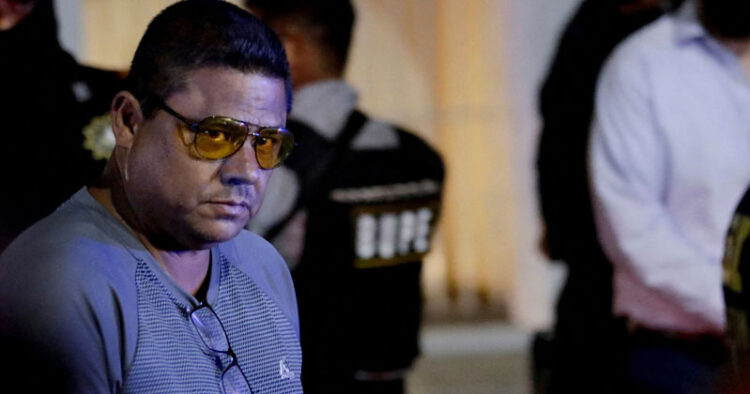 «Me siento más tranquilo»: padre de Debanhi tras reunión con AMLO