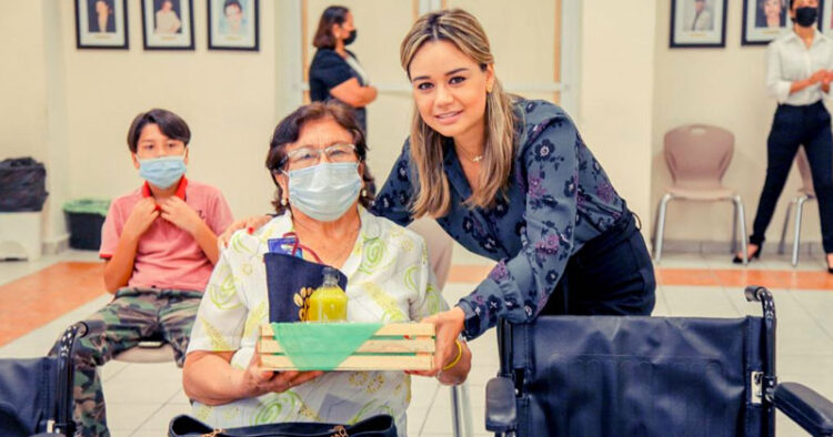 Entrega DIF Victoria aparatos funcionales
