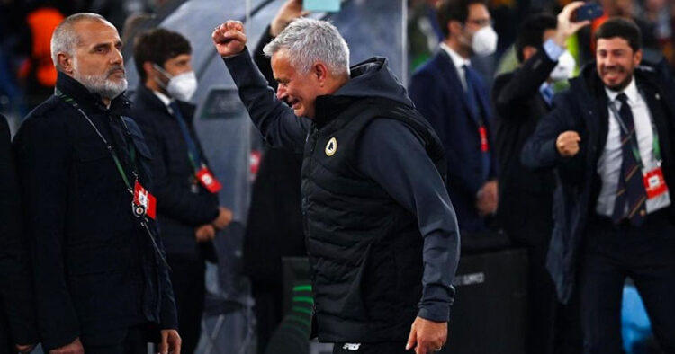 Mourinho rompe en llanto por llegar a otra final europea