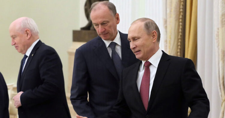 Putin cedería el control de Rusia tras su supuesta cirugía