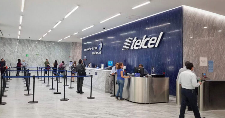 Telcel perdió usuarios en México