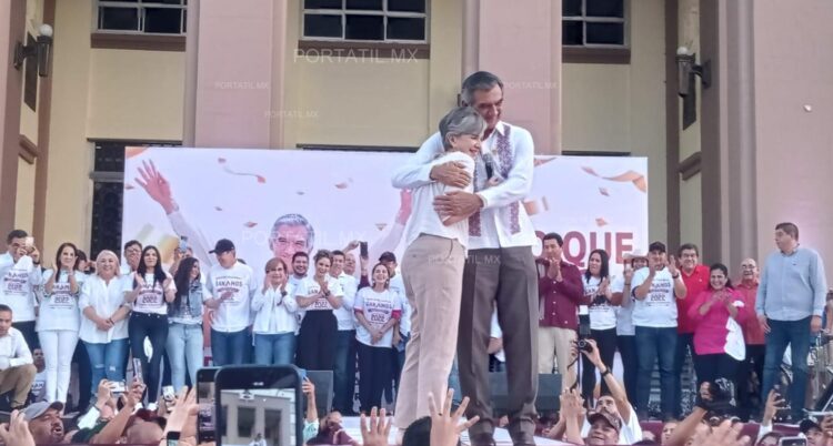 Festeja Américo y anuncia la creación de la Guardia Estatal