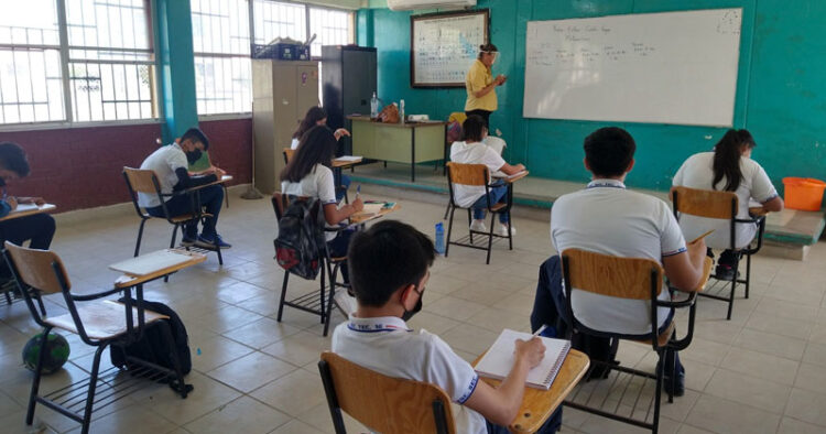 ¿Las clases serán presenciales al inicio del ciclo escolar 2022-2023?