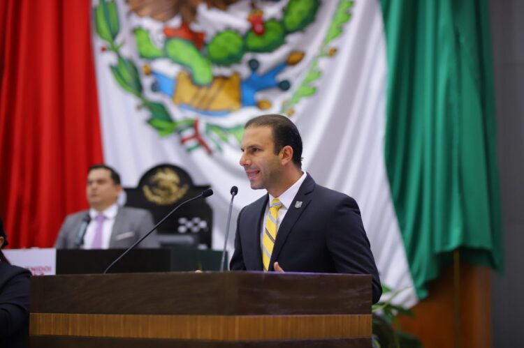 Exige diputado de Tamaulipas evitar que niños lleven armas a las escuelas