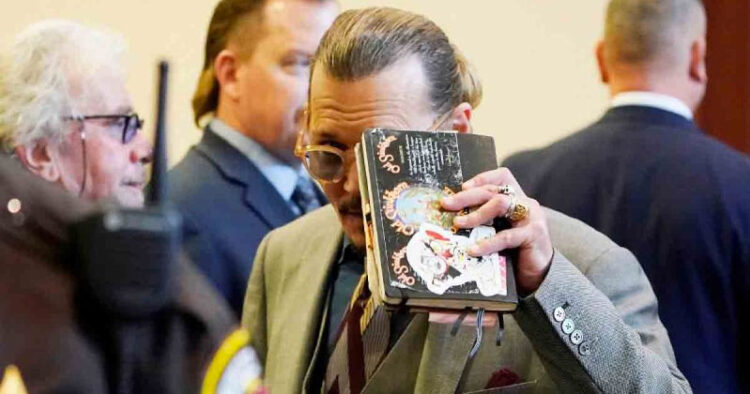 Johnny Depp volverá a la corte por violencia