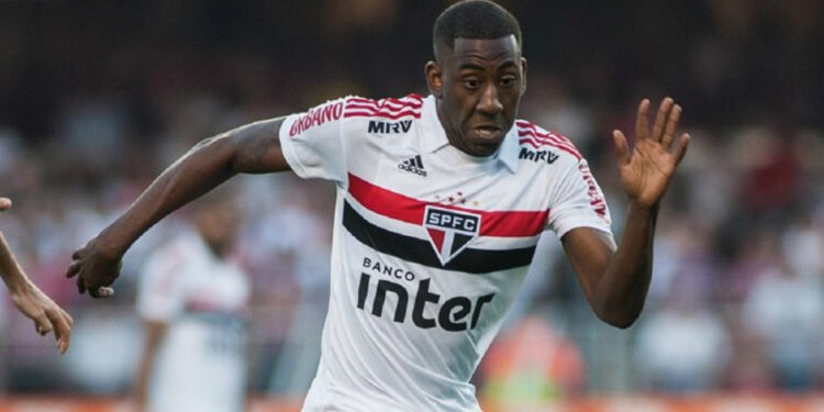 Cruz Azul quiere contratar a delantero del Liverpool