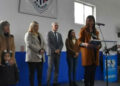 Abuchean a funcionaria por usar lenguaje inclusivo durante un discurso