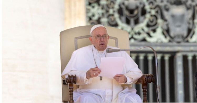 Papa Francisco condena ejecución de sacerdotes jesuitas en Chihuahua