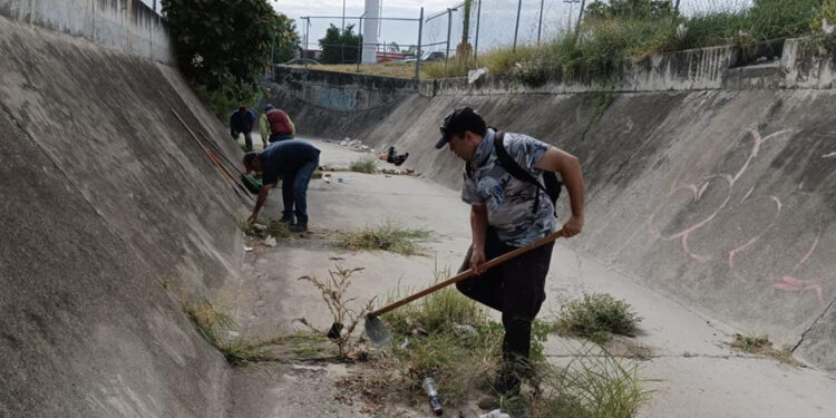 Refuerza Municipio limpieza y desazolve de drenes pluviales