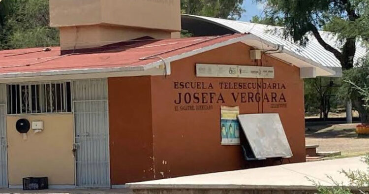 Niño quemado en telesecundaria de Querétaro era víctima de bullying